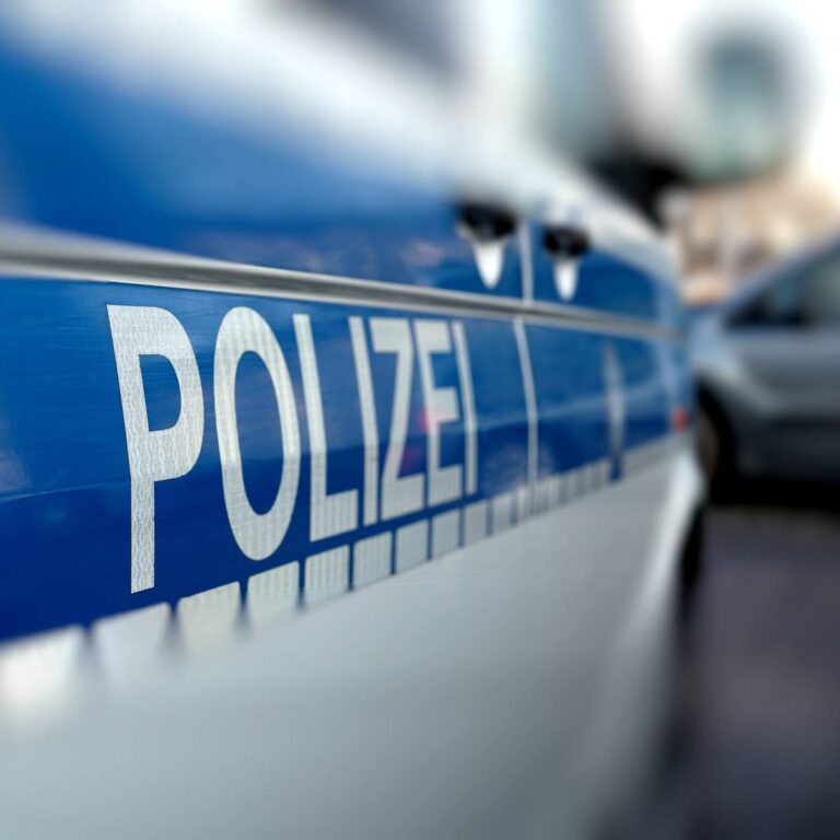 tötungsdelikt in kleve krefelder polizei im einsatz