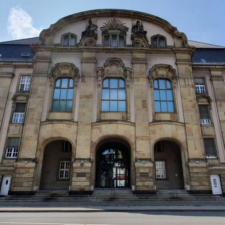 pfarrer wegen erschrecken vor gericht