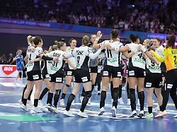 02 12 2025 westfalenhalle dortmund ger dortmund 27th wommen s world championship 2025 hauptrunde main round gruppe ii 1 runde deutschland germany ger vs