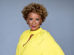 arabella kiesbauer moderatorin aufgenommen vor einem interview kiesbauer wird die moderatorin von kampf der realitystars 2025