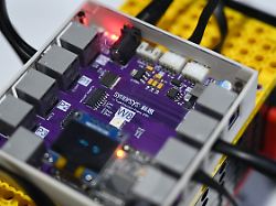 auf einer chipplatine steht der name der us technologiefirma synopsis synopsys arbeitet in den bereichen halbleiter design software