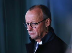 berlin deutschland bundeskanzleramt empfang des polnischen ministerpraesidenten bundeskanzler friedrich merz cdu