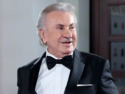 frankfurt am main germany november 09 willi weber arrives for the german sports media ball 42nd sportpresseball at alte oper on november 09 2024 in frankfurt am main germany