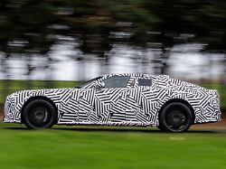 getarnte raubkatze jaguar will das conceptcar type 00 in serie bauen