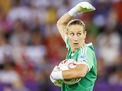 im em halbfinale gegen spanien noch im tor stammkeeperin ann katrin berger fehlt der dfb auswahl