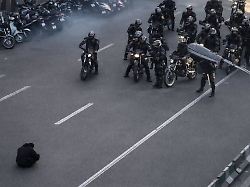 iraner gegen polizei