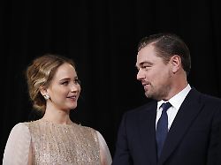 jennifer lawrence and leonardo dicaprio arrive on the red carpet at the world premiere of netflix s don t look up on sunday december 05 2021 in new york city