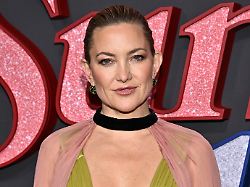 kate hudson attends the premiere of song sung blue at amc lincoln square on thursday dec 11 2025 in new york