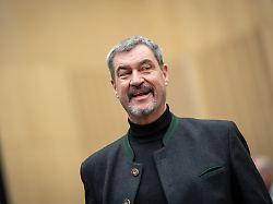 ministerpraesident markus soeder vor beginn der bundesratssitzung