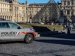 november 2 2025 saint ouen paris france the administrative inquiry launched after the louvre burglary reveals a chronic underestimation of the risks of intrusion according to rachida dati