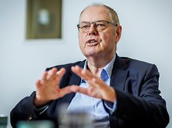 peer steinbrueck bundesminister a d spd aufgenommen im rahmen eines interviews