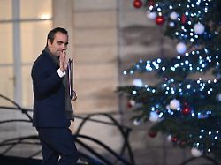 prime minister sebastien lecornu weekly cabinet meeting at elysee palace in paris france 22 12 2025 01accorsinijeanne 1 1