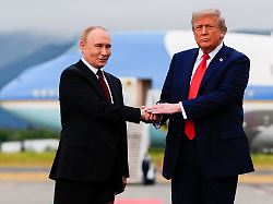 trumps sanktionen gegen russische oelkonzerne schaden nach angaben von kremlchef putin den sich gerade erst wieder bessernden beziehungen zwischen moskau und washington