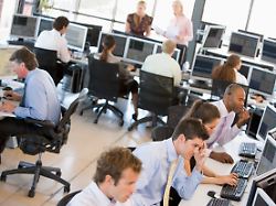 buero office bueroangestellte grossraumbuero bildverwendung nur mit urhebervermerk monkey business shotshop picture alliance keine exlusivverkaeufe moeglich