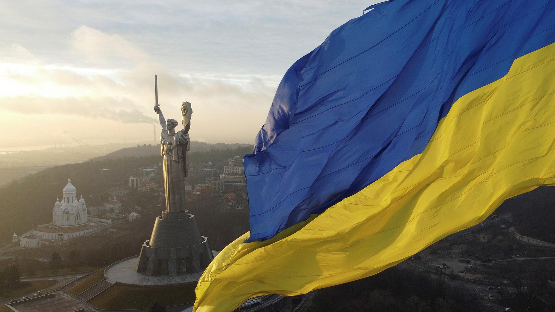 flagge ukraine 105