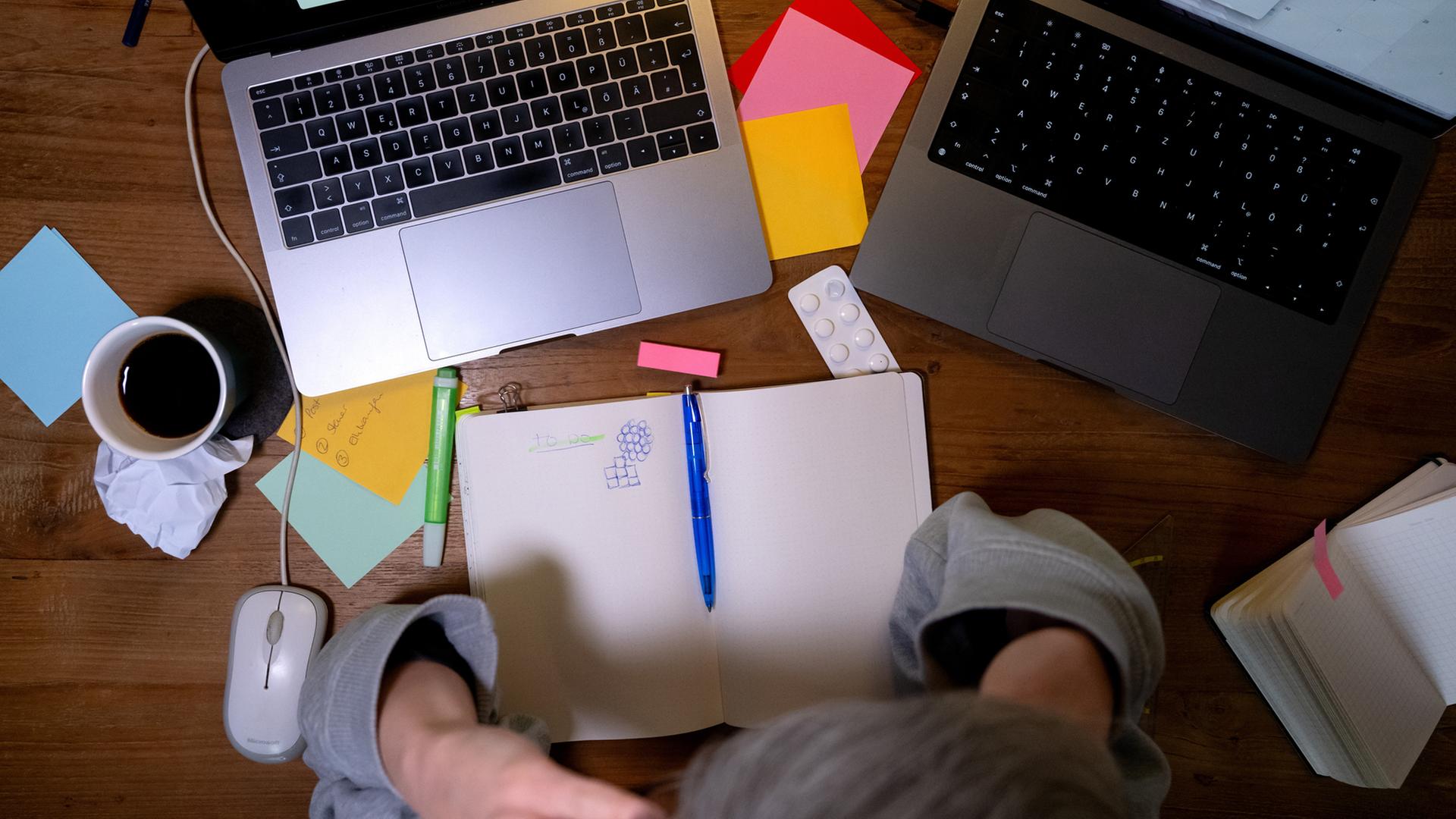 laptops schreibtisch 100