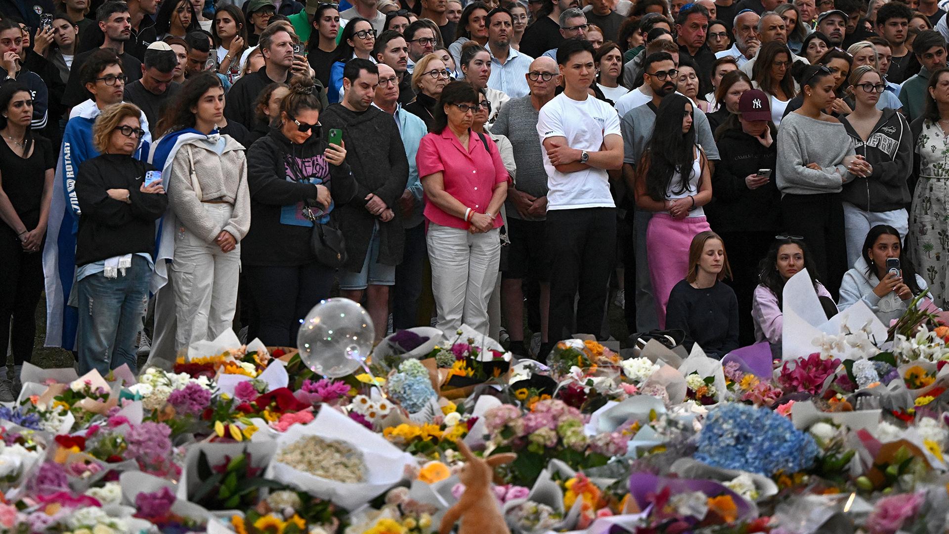 mahnwache bondi beach 100