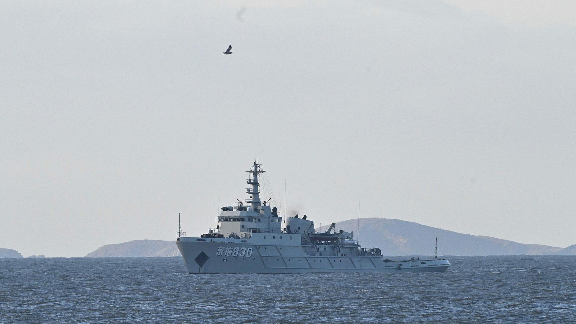 militaerboot china 100