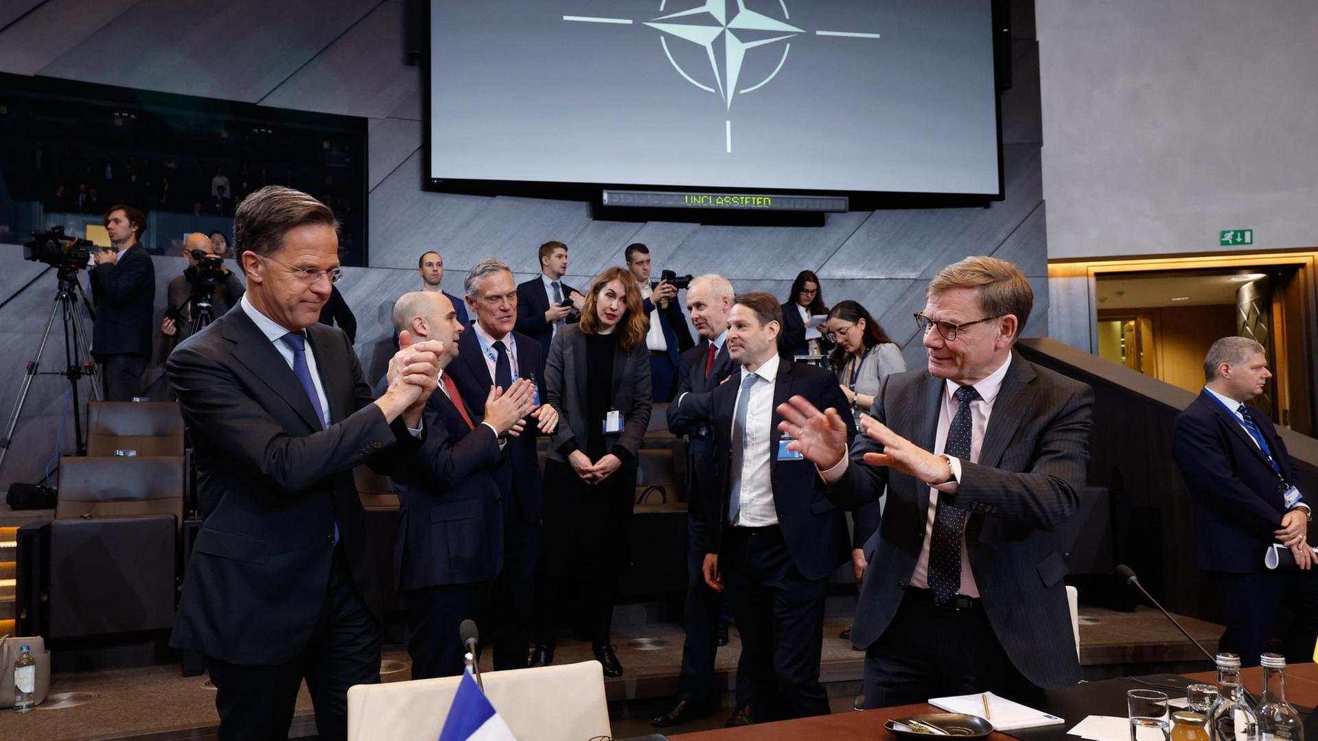 nato aussenministertreffen 102