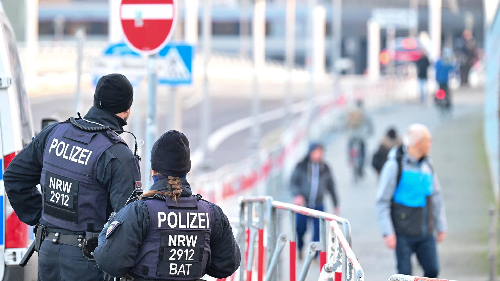 rbb audio rbb24 inforadio 15 12 2025 klemens schulze hans gerboth 100