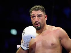 10 01 2026 nordrhein westfalen oberhausen boxen schwergewicht wbc kabayel deutschland knyba polen koenig pilsener arena agit kabayel in aktion