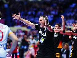 alfred gislason deutschland trainer wuetend den deutschland vs spanien handball ehf europameisterschaft 2026 gruppe a spieltag 3 19 01