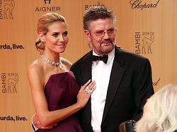 berlin germany november 12 heidi klum and her father guenther klum attend the bambi awards 2015 at stage theater on november 12 2015 in berlin germany