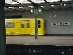 blick auf den u bahnhof deutsche oper in berlin fotografiert am 09 04 2013
