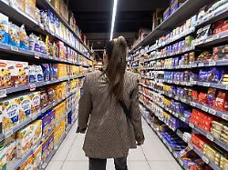 course avec eva pour les reveillons de fin d annee a l intermarche gare du sud