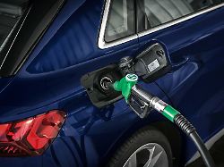 der abschied von fossilen kraftstoffen gilt als schluessel zur klimawende im verkehr