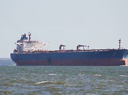 der oeltanker xanthos eos dampft auf dem maracaibo see