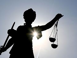 die justiz soll fuer die menschen moeglichst gut erreichbar sein