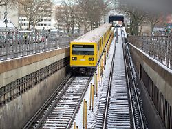 die u bahn linie u2 startet am nollendorfplatz ab dem 12 01 2026 wird aufgrund von bauarbeiten nur noch die u2 den u bahnhof ansteuern