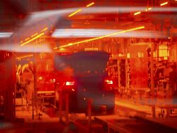 elektroautomobilproduktion in den montagehallen von vw in zwickau zwickau sachsen deutschland