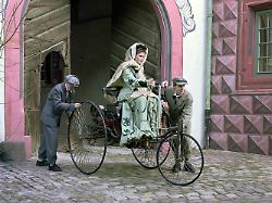 es war bertha benz die ehefrau des automobilpioniers carl benz die das 1886 patentierte erste automobil durch eine mutige fernfahrt global bekannt machte