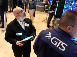 federico demarco works on the floor at the new york stock exchange in new york tuesday jan 6 2026