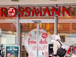 filiale der drogeriekette rossmann in limburgerhof rheinland pfalz