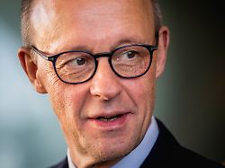 friedrich merz cdu bundeskanzler trifft angehoerige von soldatinnen und soldaten und polizistinnen und polizisten im auslandseinsatz zu gespraechen in berlin 20 01 2026