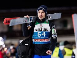 garmisch patenkirchen germany december 31 timi zajc slo during the training and qualification jumps of the four hills tour 25 26 on december 31 2025 in garmisch patenkirchen germany