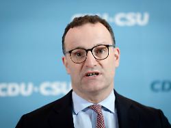 jens spahn beim pressestatement zur fraktionssitzung der cdu csu bundestagsfraktion im reichstagsgebaeude berlin 13 01