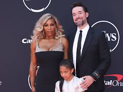 july 11 2024 los angeles ca usa serena williams alexis ohanian and olympia ohanian attends the 2024 espy awards at dolby theatre on july 11 2024 in hollywood california