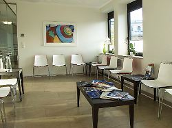 leeres wartezimmer hier in einer arztpraxis in hannover am 14 11