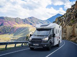 mit einem neuheiten reigen reist der franzoesische wohnmobil hersteller pilote zur freizeitmesse cmt in stuttgart an