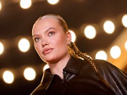 model cheyenne ochsenknecht bei der premierenfeier von der promihof von rtl2 auf dem gertrudenhof huerth 09 10