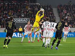 noah atubolu sc freiburg 01 am ball deutschland fussball 1 bundesliga 19 spieltag 2025 2026 sc freiburg vs 1 fc koeln 25 01