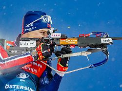oestersund sweden 20251207 norway s isak leknes frey at the start line for the men s 12 5 km pursuit start at the biathlon world cup at oestersund ski stadium in oestersund sweden 7 december 2025