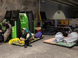people take shelter at the metro during a russian drone and missile attack amid russia s attack on ukraine in kyiv ukraine january 9 2026 1
