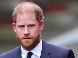 prinz harry herzog von sussex trifft vor gericht in london ein