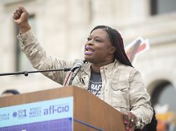 st paul united states june 14 activist nekima levy armstrong and leader of the racial justice network speaks during the no kings day rally in saint paul minnesota united states on june 14 2025