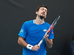 sebastian ofner aut reagiert veraergert aerger enttaeuscht enttaeuschung emotion australian open 2026 qualifikation melbourne park melbourne victoria australia